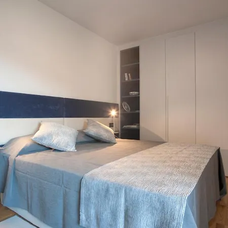 Fontana Seafront Residences Hotel 4*